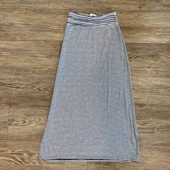 Max Studio Dresses & Skirts - Max Studio Womens Small Blue Navy White Maxi Skirt Casual Boho